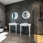 Luxury 3br Penthouse With Artistic Deco & Terrace شقة
