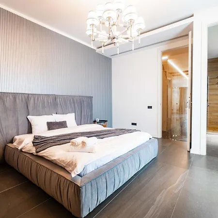 Luxury 3br Penthouse With Artistic Deco & Terrace Apartment Bucharest