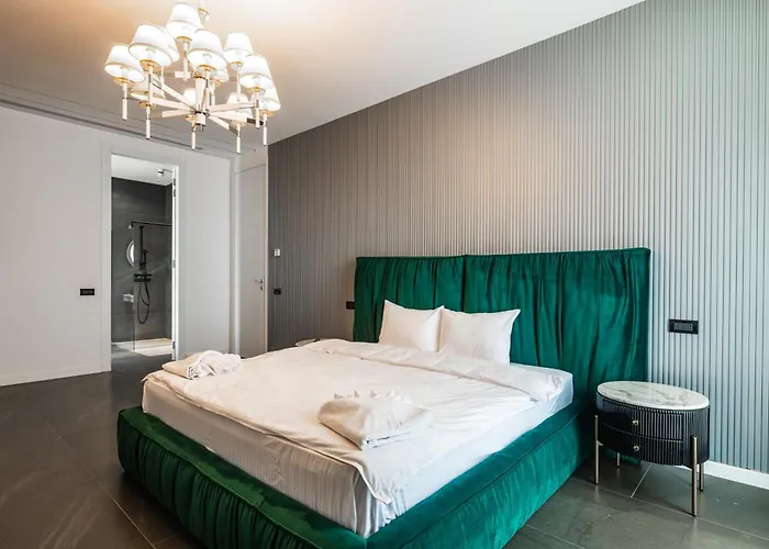 Luxury 3br Penthouse With Artistic Deco & Terrace Apartman Bukarest