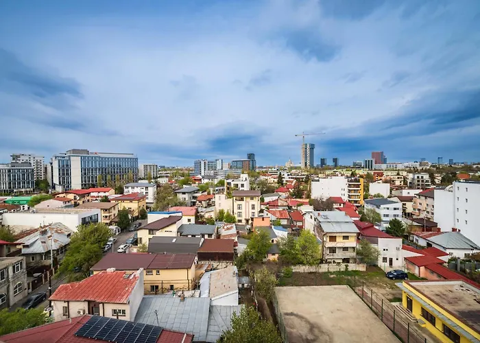 Luxury 3br Penthouse With Artistic Deco & Terrace * Bukarest