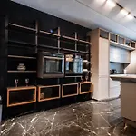 Luxury 3br Penthouse With Artistic Deco & Terrace Διαμέρισμα *