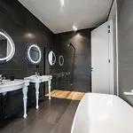 Apartament Luxury 3br Penthouse With Artistic Deco & Terrace *