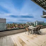 Luxury 3br Penthouse With Artistic Deco & Terrace Διαμέρισμα Βουκουρέστι
