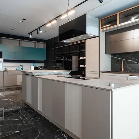 High-end Residences - Luxury & Penthouse Apartment