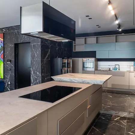 Apartment High-end Residences - Luxury & Penthouse