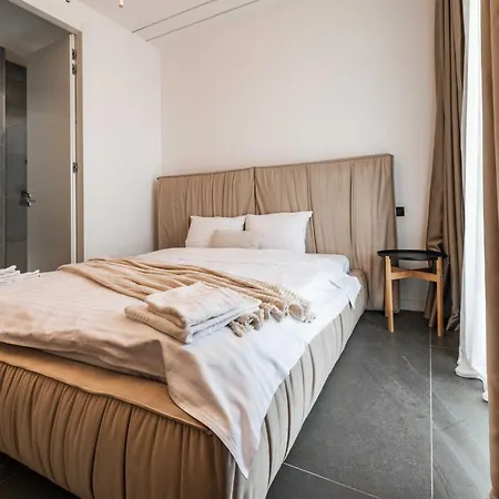 דירה Luxury 3br Penthouse With Artistic Deco & Terrace