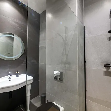 High-end Residences - Luxury & Penthouse *