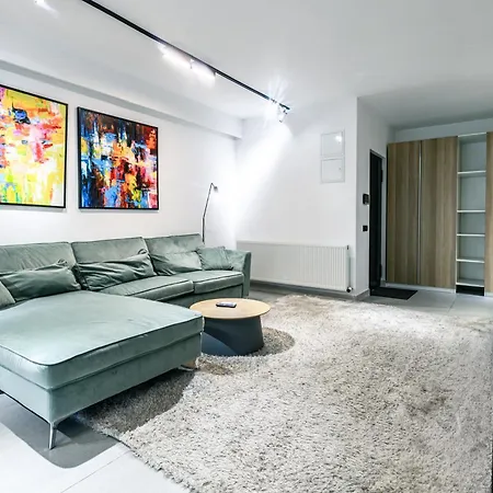 High-end Residences - Luxury & Penthouse