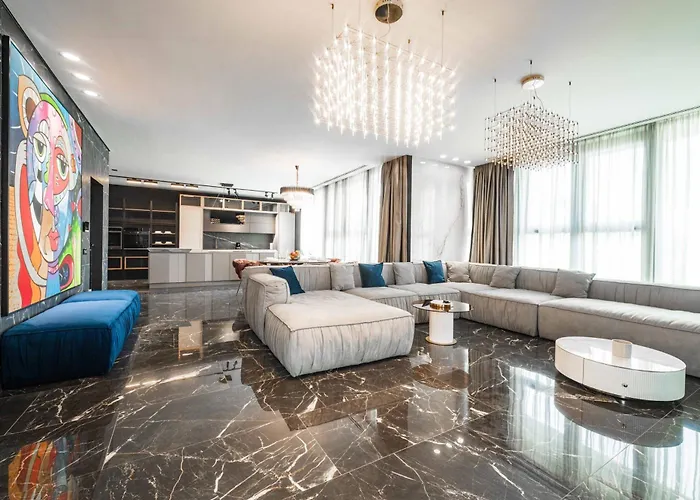 Luxury 3br Penthouse With Artistic Deco & Terrace * Bukurešť