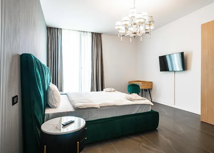 Luxury 3br Penthouse With Artistic Deco & Terrace * Bucharest