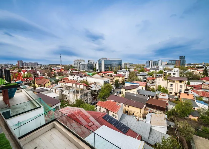 Luxury 3br Penthouse With Artistic Deco & Terrace Apartment