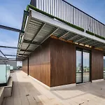 Luxury 3br Penthouse With Artistic Deco & Terrace Appartement